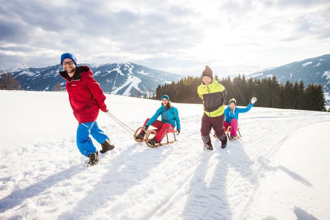 Rodeln im Winterurlaub in Flachau, Salzburger Land